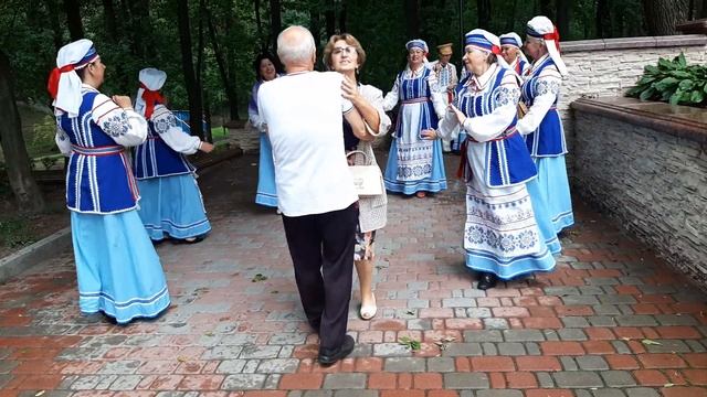 Танцы кому за... с ансамблем Сябрына парк Фрунзе Витебск 1 смотреть онлайн