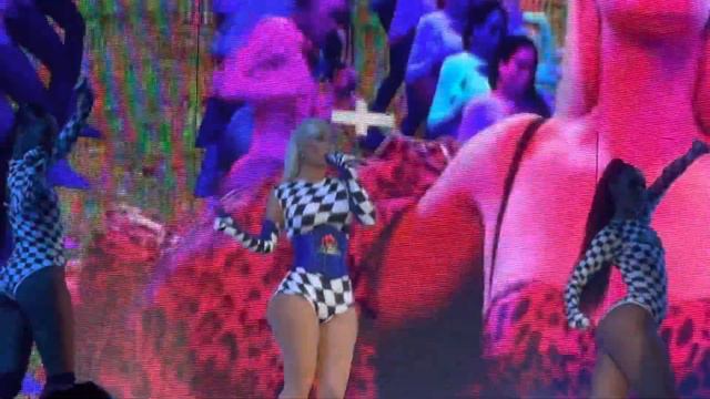 Iam The Stripclub - Iggy Azalea (Live) смотреть онлайн