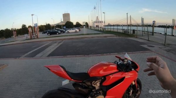 Обзор Ducati Panigale, часть 3 | Какую версию выбрать?