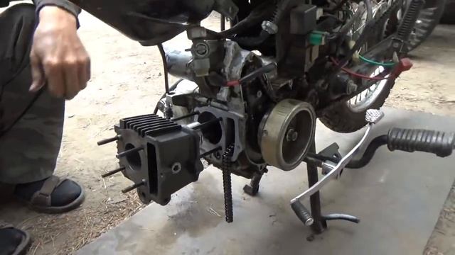 Собираем Андрюхин мопэд Дельта первый выезд смотреть онлайн