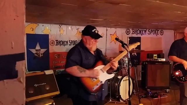 Heybale @ Broken Spoke "She's Gone, Gone Gone" | Kyle Bailey Austin смотреть онлайн