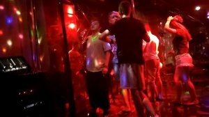 «Катюша» на китайском языке/китаец поёт «Катюшу»/«Катюша»-песня