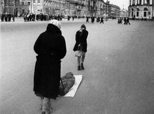 В Санкт-Петербурге начался суд по делу о признании блокады Ленинграда геноцидом / События на ТВЦ