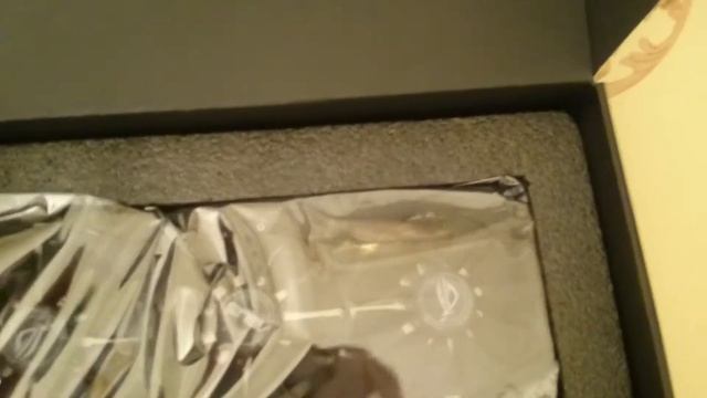 Обзор распаковка лучшей топовой видеокарты 2017 ASUS GeForce GTX 1080 Ti ROG-Strix-Gaming 11GB смотреть онлайн