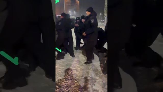 Жители Астаны выходят на протесты против президента Казахстана Токаева смотреть онлайн