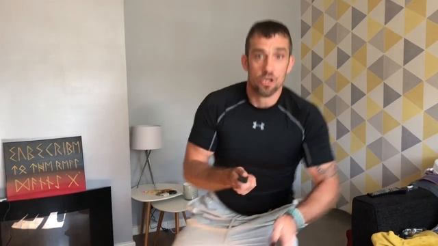 Lesson 1 Of How To Become A Knife Fighting Legend смотреть онлайн
