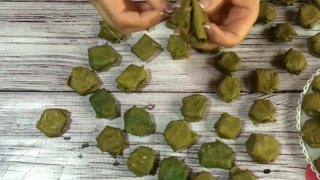 ПРИГОТОВЛЕНИЕ ДОЛМЫ ИЗ МОЛОДЫХ ВИНОГРАДНЫХ ЛИСТЬЕВ ? ОБЪЕДЕНИЕ!Dolma tayyorlash.#долма #еда смотреть онлайн