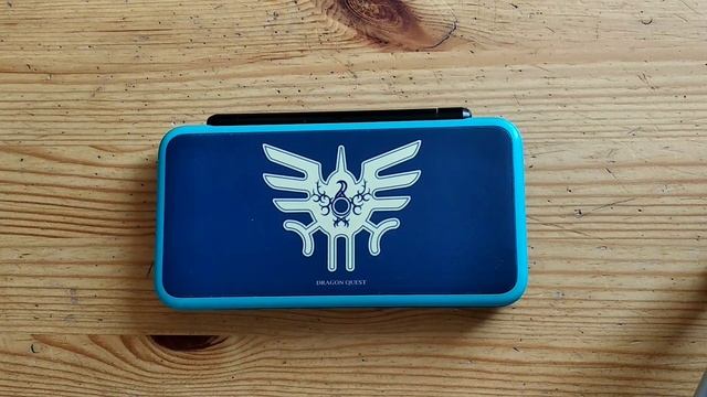 Пластиковые накладки против виниловых наклеек на new 2DS XL. Что лучше? - feat. Animy Master смотреть онлайн
