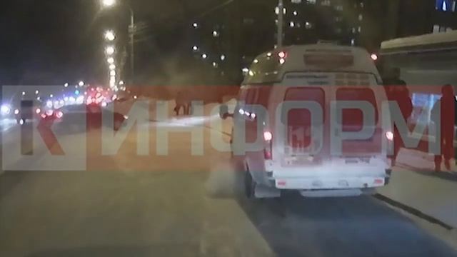 женщина на Лансере задавила дедушку смотреть онлайн
