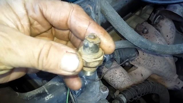 пропало ДАВЛЕНИЕ МАСЛА в двигателе....и как я его нашел!!!! смотреть онлайн