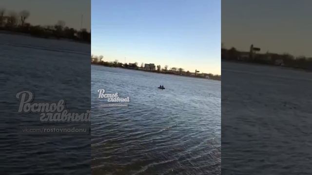 Два парня переплыли Дон на надувном матрасе 3.11.2018 Ростов-на-Дону Главный смотреть онлайн