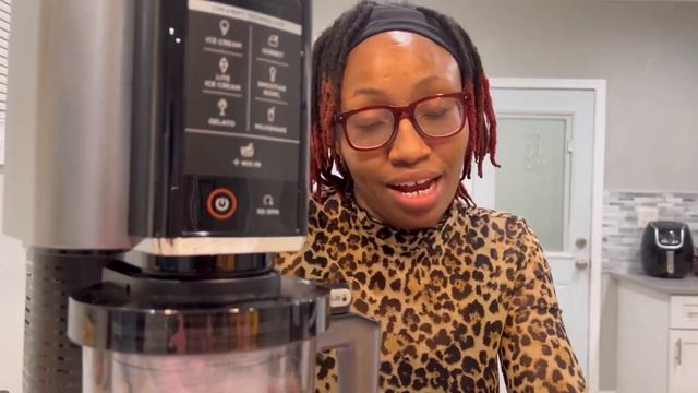 My First Christmas Gift? ||Unboxing My Ninja Creami|| Vlogmas BakeAThon 2021|| That’s So Gwennie смотреть онлайн