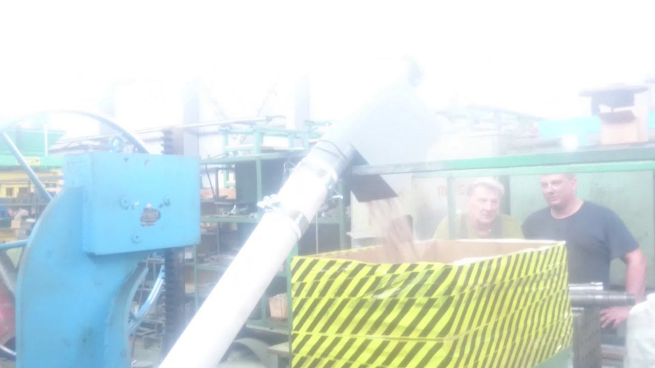 Спиральный шнековый транспортер ЛАККК в цеху смотреть онлайн