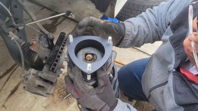 Toyota Sienna Traxda 2 Inch Leveling Kit pt2 смотреть онлайн
