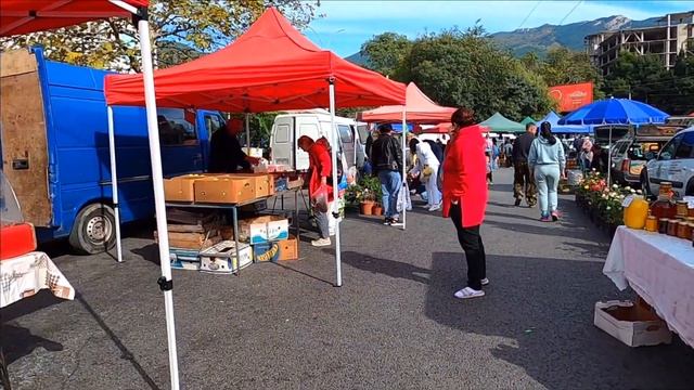 ?ЯРМАРКА В ЯЛТЕ РЫЖИК ПРОСНУЛСЯ