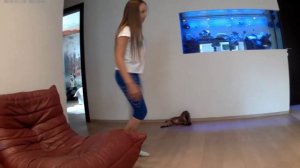 Как научится делать лунную походку Майкла Джексона.