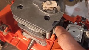 Замена поршневой на бензопиле  Hysqvarna 350