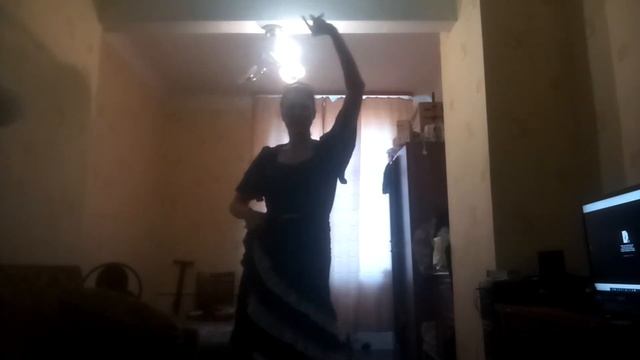 Самоизоляция танцы дома смотреть онлайн