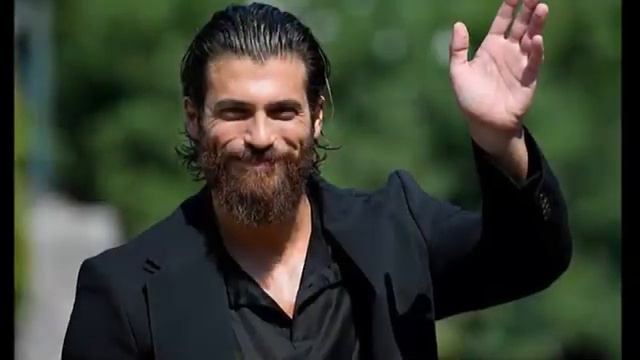 ¿Qué cualidades tiene Can Yaman además de actuar? смотреть онлайн