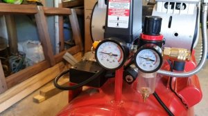 Безмасляный компрессор на 100 литров
