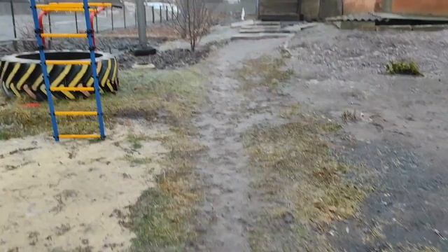 Выходные в деревне 1.3: Лёд, проверка погреба, стих, снова перебираем мелочевку. смотреть онлайн