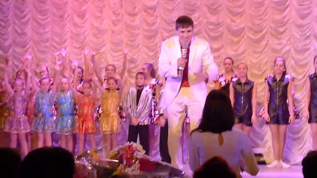 Илья Костюченко и Анна Зиновьева — Солнце в вышине! — Давайте удивляться чудесам !!! смотреть онлайн