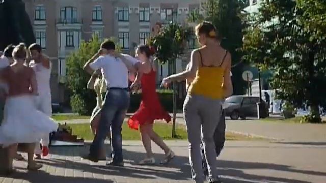 Танцы на Покровке (Нижний Новгород) MOV смотреть онлайн
