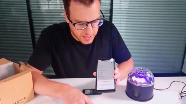 Bluetooth Speaker Party Light Disco Lights 9 Colors 9W Magic Ball Projector Stage Lights.