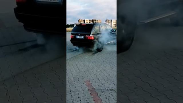 BMW X5 Burnout