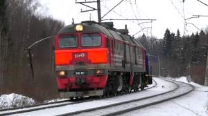 2М62-1102 с перегоняемым ТГМ23Д48-202 и приветливой бригадой