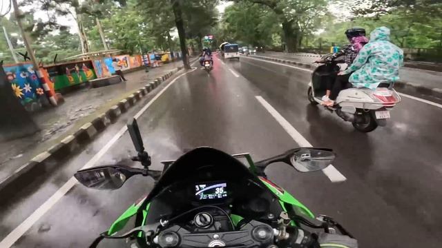 Cute College Girls Shocking Reactions || Best Zx10R Reactions || Bunny Helmet Reactions смотреть онлайн