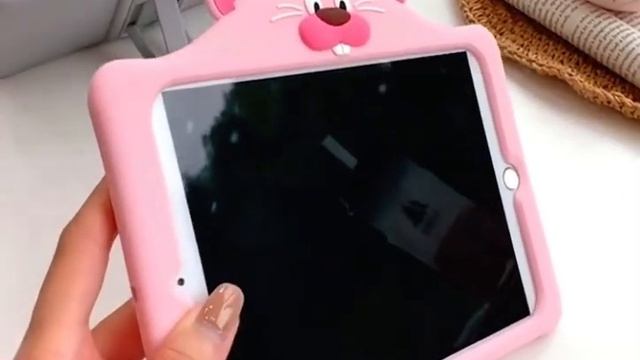 Детский силиконовый чехол с подставкой для планшета Apple iPad Айпад на все поколения смотреть онлайн