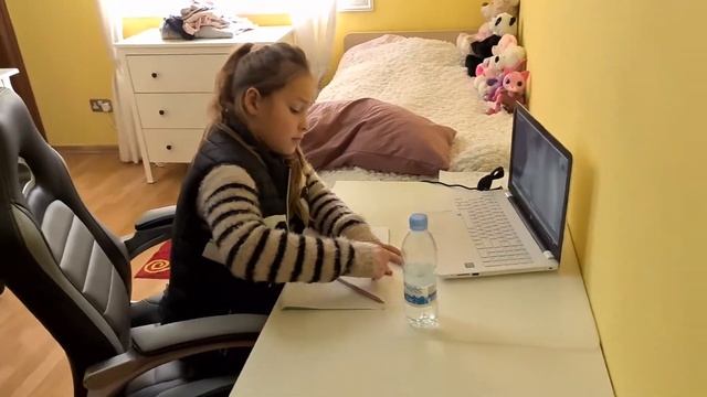 КИПР влог: обучение на карантине/о школах Кипра/ фламинго прилетели/сезон клубники открыт смотреть онлайн