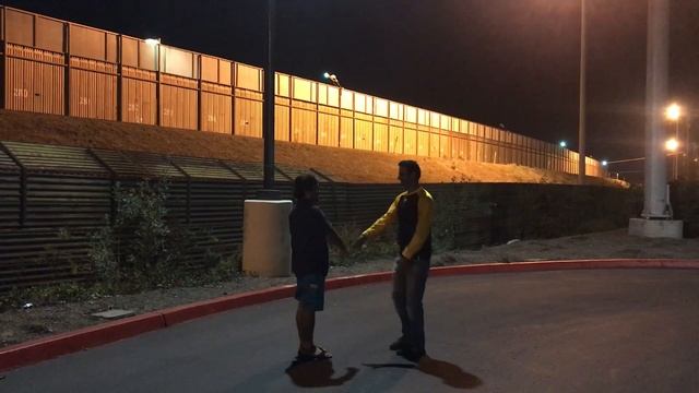 Make Wagah Border Great Again | USA-Mexico Border | Trump Wall | San Diego смотреть онлайн