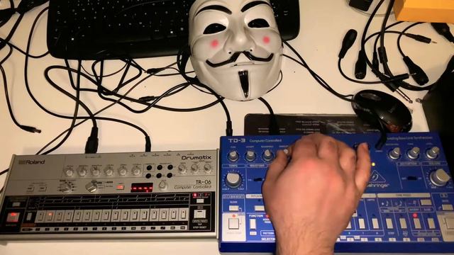 Behringer TD3 & Roland Tr06 Drumatix Acid Time / No Mixing смотреть онлайн