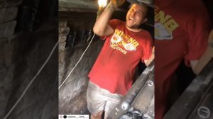 Сестра застукала брата с подругой