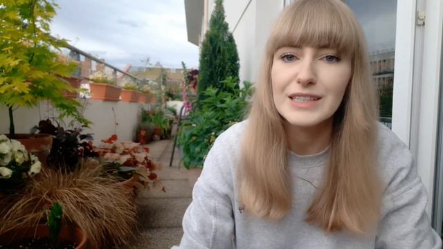 Planting A LOT of flowers on my balcony + Beginner Tips | 17m2garden смотреть онлайн