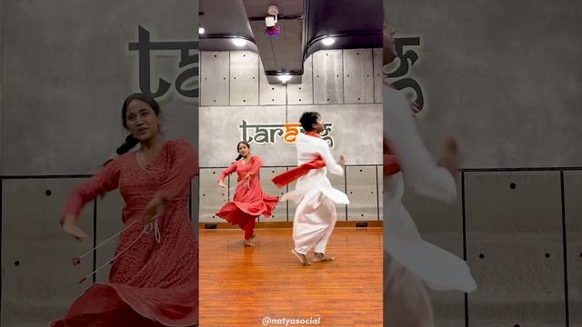 Beautiful dance cover of O Rangrez | Semi-classical dance | Natya Social Choreography смотреть онлайн