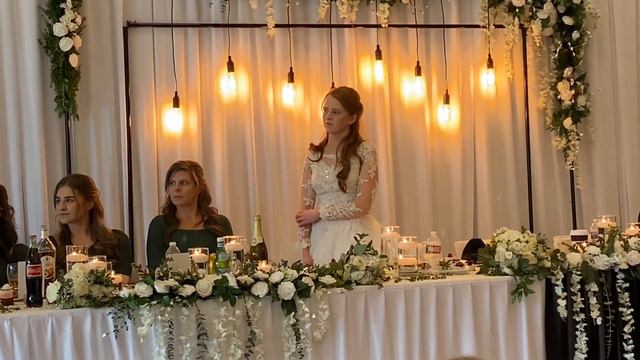 Щербин Виктор исполняет песню для своей невесте! смотреть онлайн