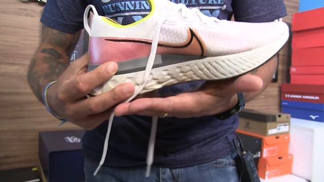 NIKE REACT INFINITY RUN смотреть онлайн
