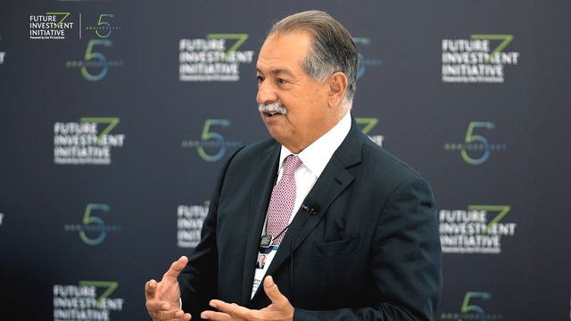 Andrew N. Liveris Special Advisor to the Governor of the Public Investment Fund (PIF) at #FII5 смотреть онлайн