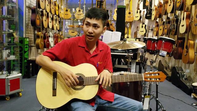 Cort AC100 Made In Indonesia - Nylon Guitar || Giới thiệu - Review || Yang Vo смотреть онлайн