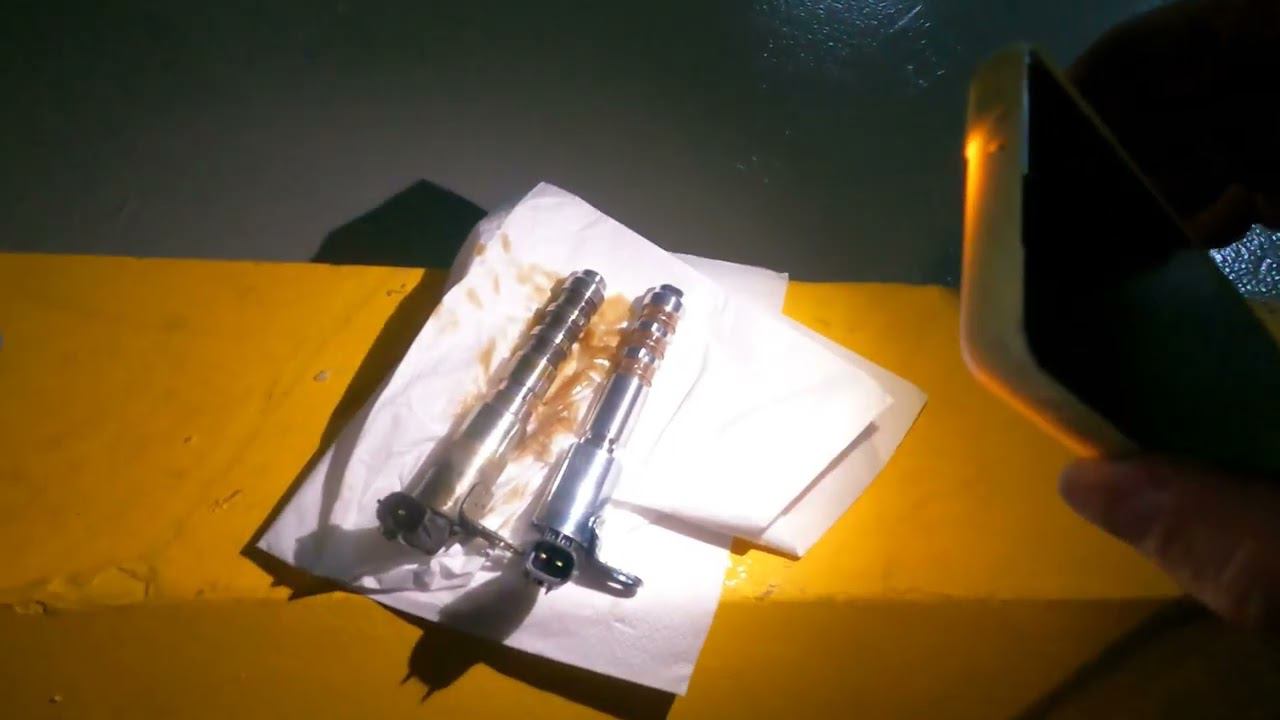 Замена соленоида системы газораспределения, устранение ошибки P0014, Cadillac SRX смотреть онлайн