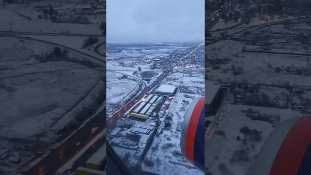 Приземление в аэропорту Шереметьево Москва (вид из самолета) 4k video смотреть онлайн