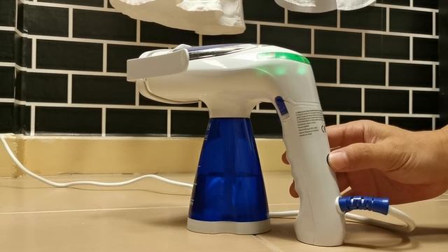 ลองใช้เตารีดไอน้ำแบบพกพา AUTOMATIC STEAM BRUSH смотреть онлайн