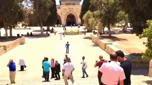 Аль. Акса меччеть делайть дуа за братя который примлали это видео для нас смотреть онлайн