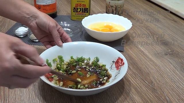 Яйца на пару по-китайски (葱油蒸鸡蛋, Cōng yóu zhēng jīdàn). Китайская кухня. смотреть онлайн