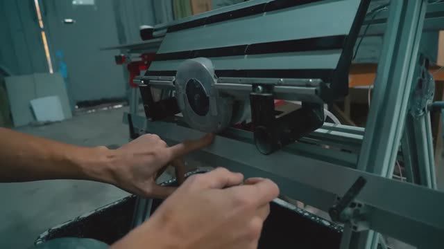 Мини плиткорез для запила ПЛИТКИ 45! Легко и точно пилим любую плитку и керамогранит! смотреть онлайн