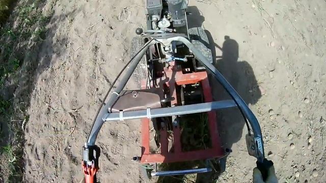 Показываю, как копает копалка. Нынче жесть, а не уборка... смотреть онлайн