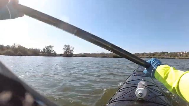 Circle on the rowing canal on the Greenland kayak Qanik,Odessa. смотреть онлайн